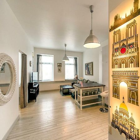 Vilnius Apartment With Stained Glass Bagian luar foto