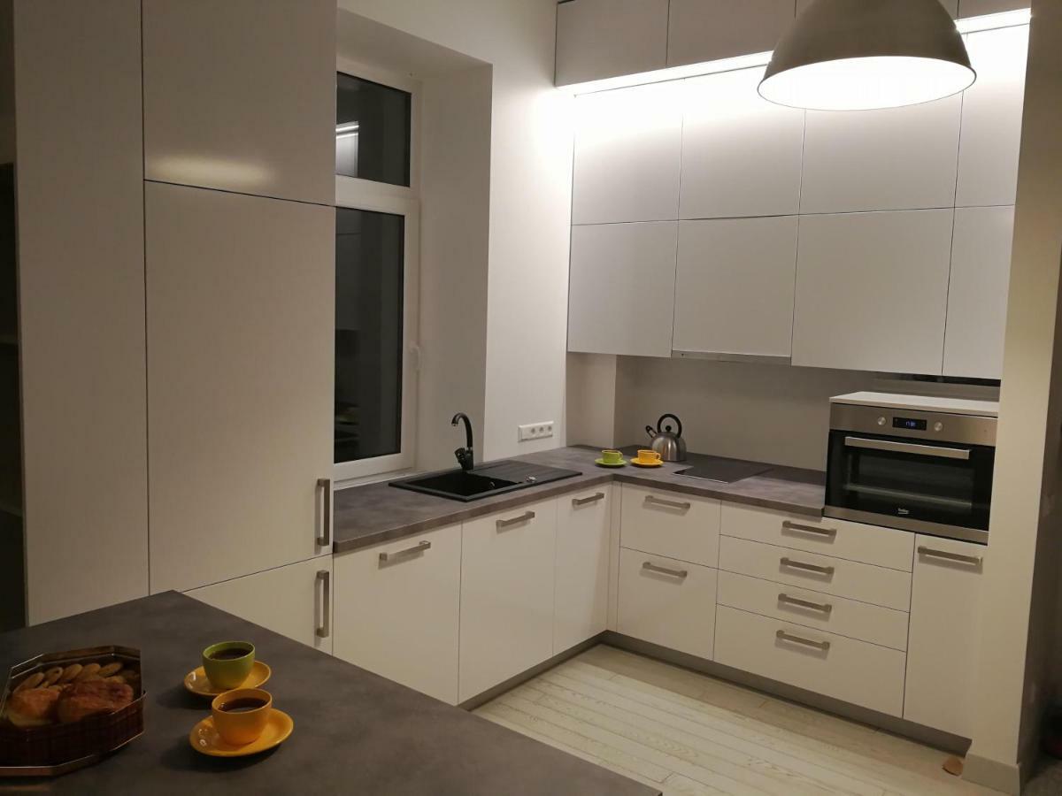 Vilnius Apartment With Stained Glass Bagian luar foto