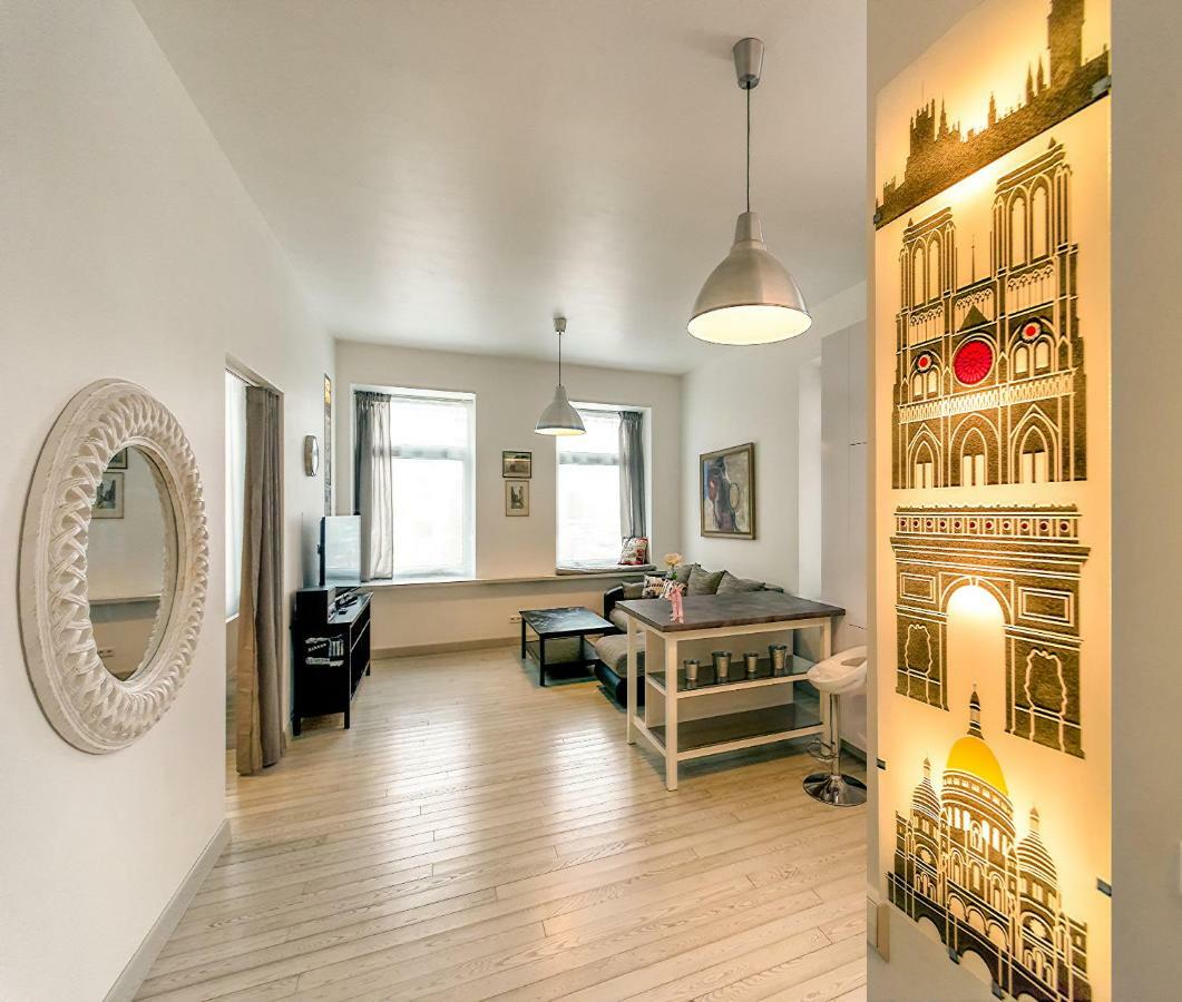 Vilnius Apartment With Stained Glass Bagian luar foto