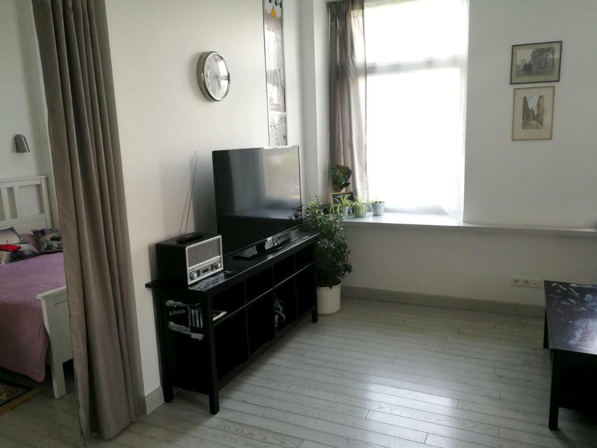 Vilnius Apartment With Stained Glass Bagian luar foto